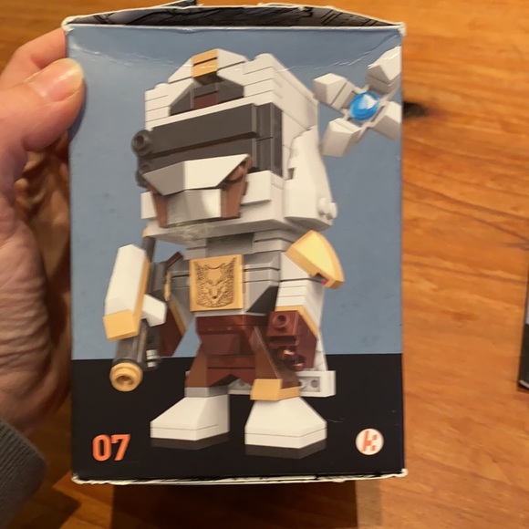 Kubros “Destiny Hunter” & “Assassin’s Creed Ezio” by Mega Bloks - Picture 5 of 16